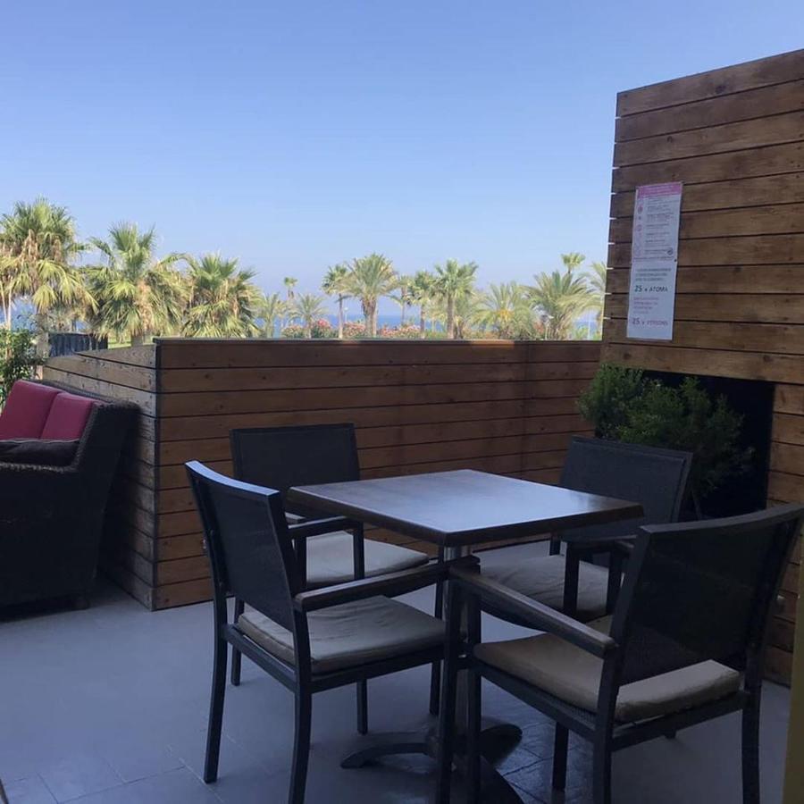 Terrazza Suites Paphos Eksteriør billede