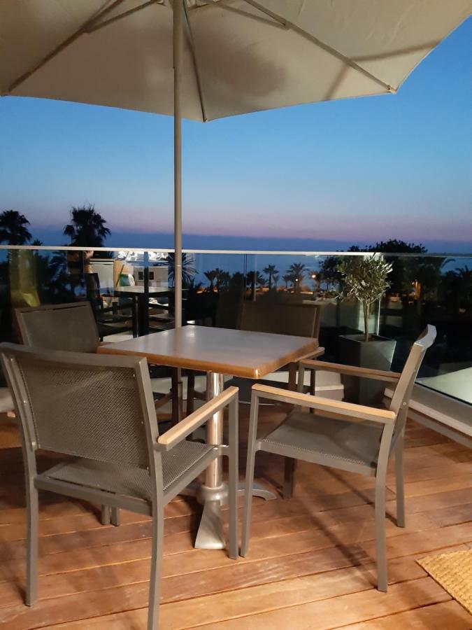 Terrazza Suites Paphos Eksteriør billede